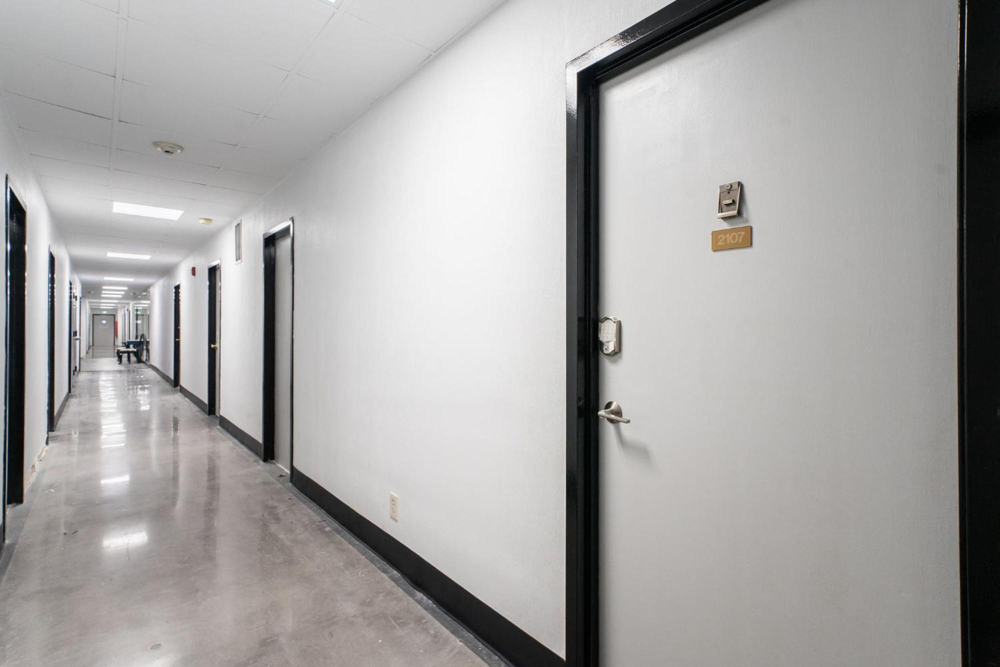 21Floor-Renovated 2Br,1Bath King And Queen Bed And Parking Atlanta Exterior photo